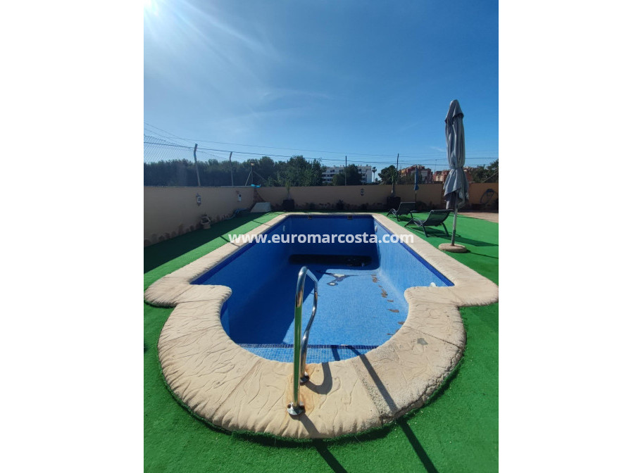 Objekte zum Wiederverkauf - Villa freitstehend - Orihuela Costa