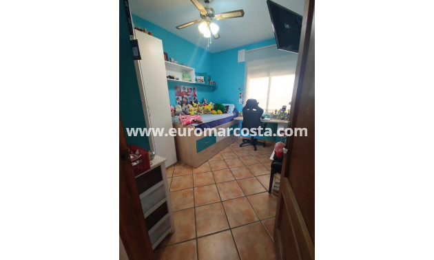 Objekte zum Wiederverkauf - Villa freitstehend - Orihuela Costa