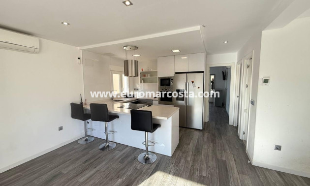 Sale - Casa - Orihuela Costa