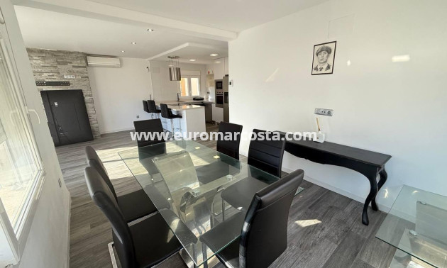 Sale - Casa - Orihuela Costa