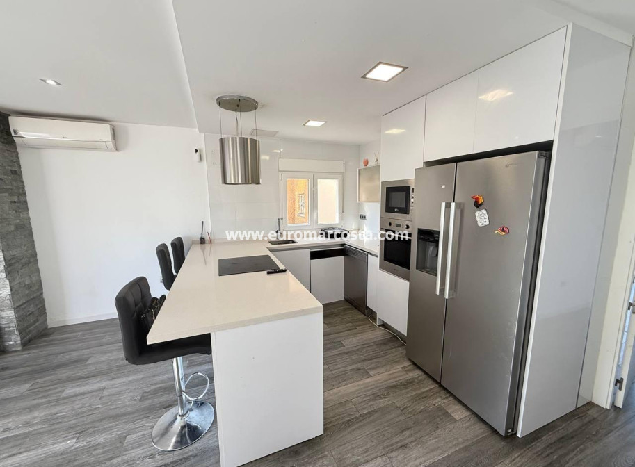 Sale - Casa - Orihuela Costa