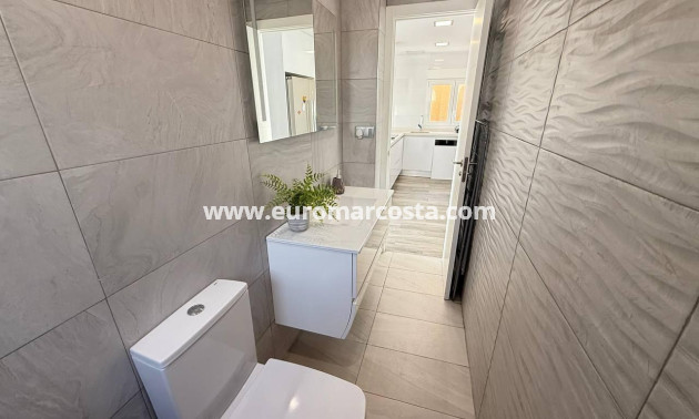 Sale - Casa - Orihuela Costa