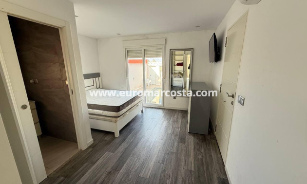 Sale - Casa - Orihuela Costa