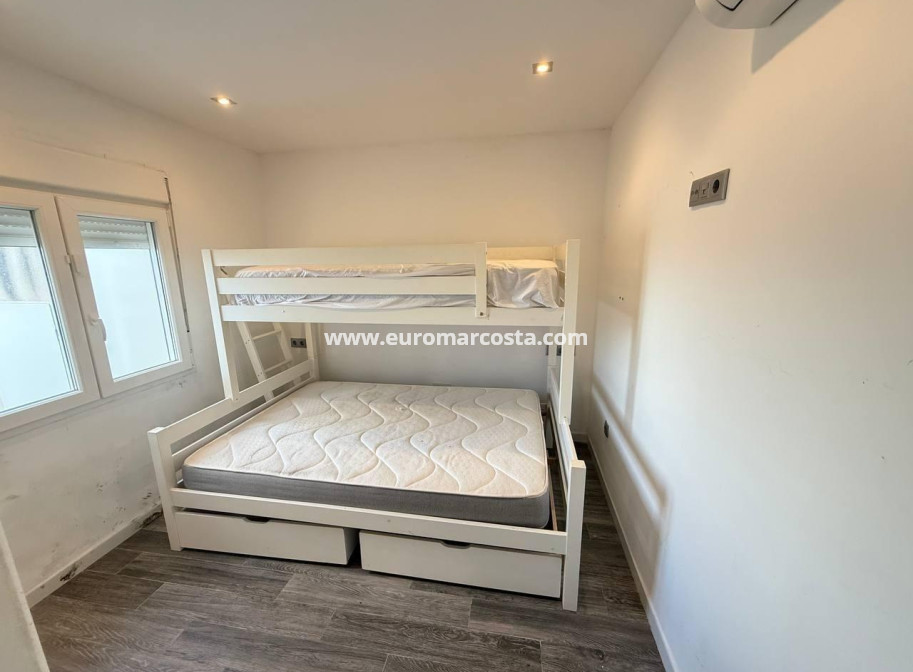 Sale - Casa - Orihuela Costa