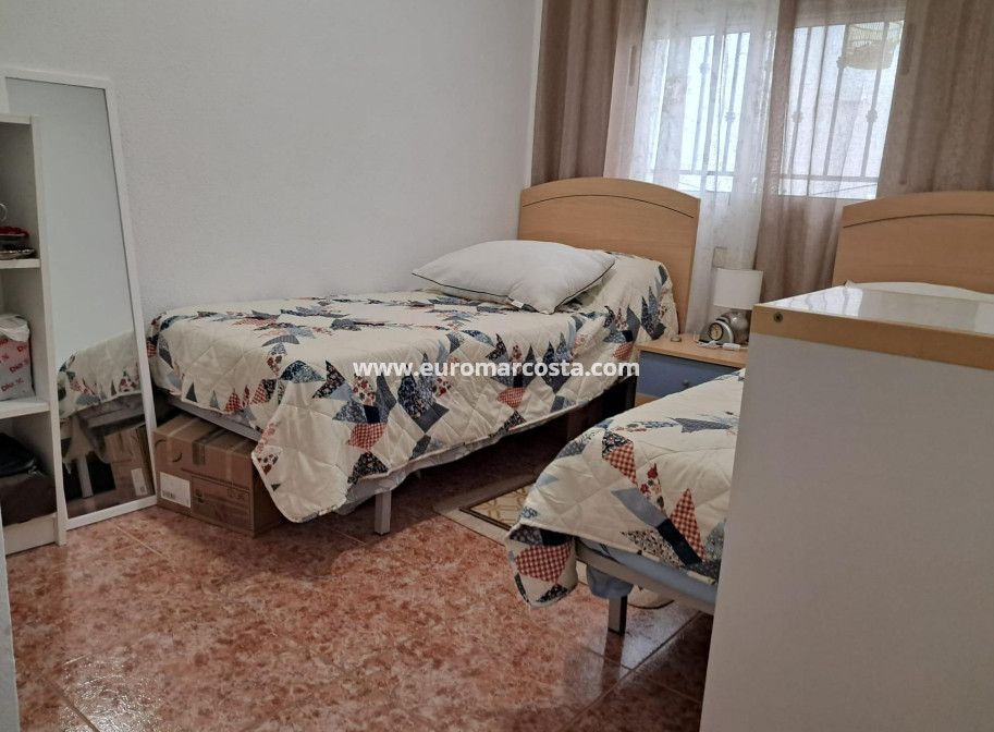 Sale - Bungalow - Orihuela Costa - Los Altos