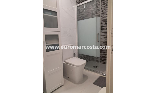 Sale - Bungalow - Orihuela Costa - Los Altos
