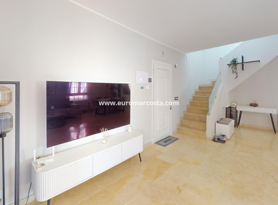 Objekte zum Wiederverkauf - Villa freitstehend - Orihuela Costa - Las Ramblas