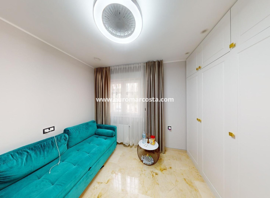 Objekte zum Wiederverkauf - Villa freitstehend - Orihuela Costa - Las Ramblas