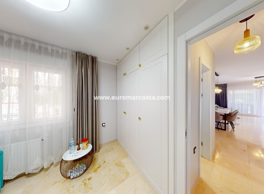 Objekte zum Wiederverkauf - Villa freitstehend - Orihuela Costa - Las Ramblas