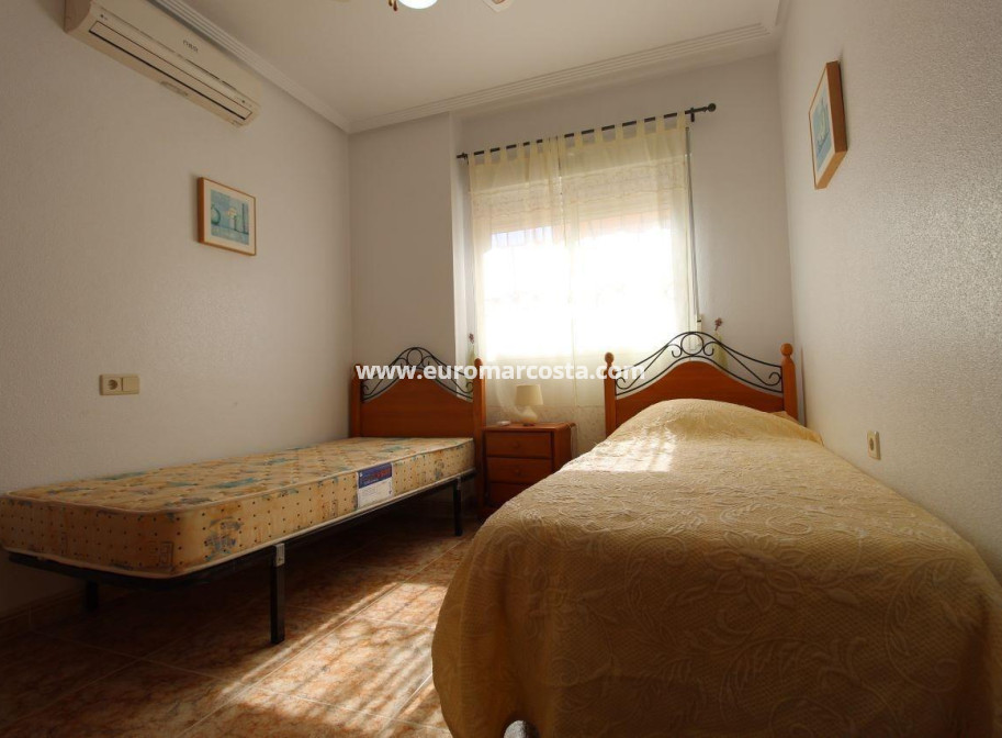 Objekte zum Wiederverkauf - Stadthaus - Orihuela - Los Balcones Y los Altos
