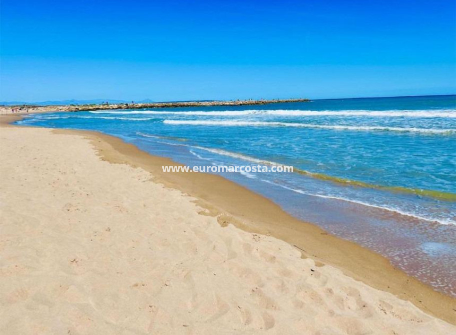 Sale - Apartment / flat - Guardamar del Segura