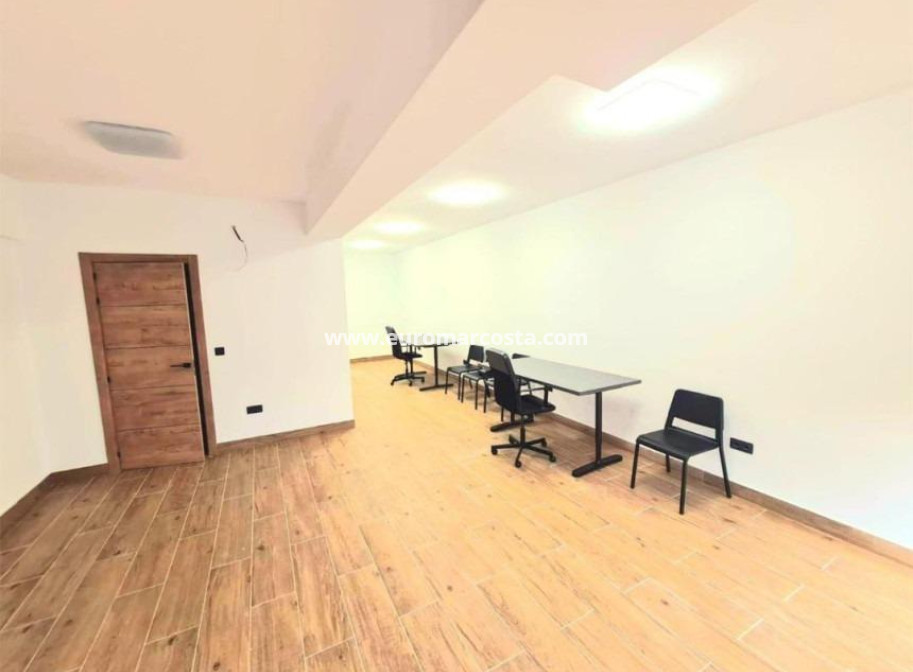 Sale - Apartment / flat - Guardamar del Segura