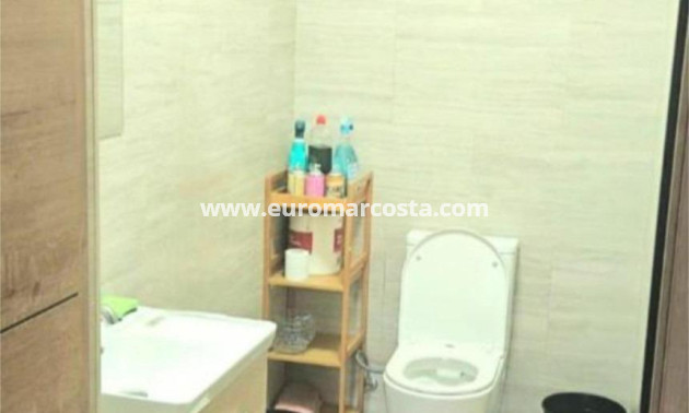 Sale - Apartment / flat - Guardamar del Segura