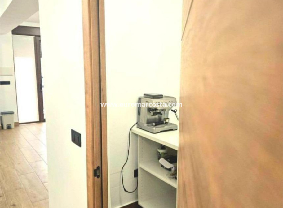 Sale - Apartment / flat - Guardamar del Segura