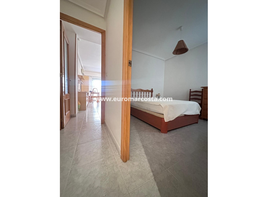 Sale - Apartment / flat - Torrevieja - TORREVIEJA