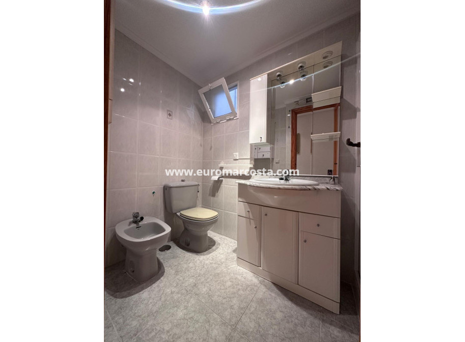 Sale - Apartment / flat - Torrevieja - TORREVIEJA