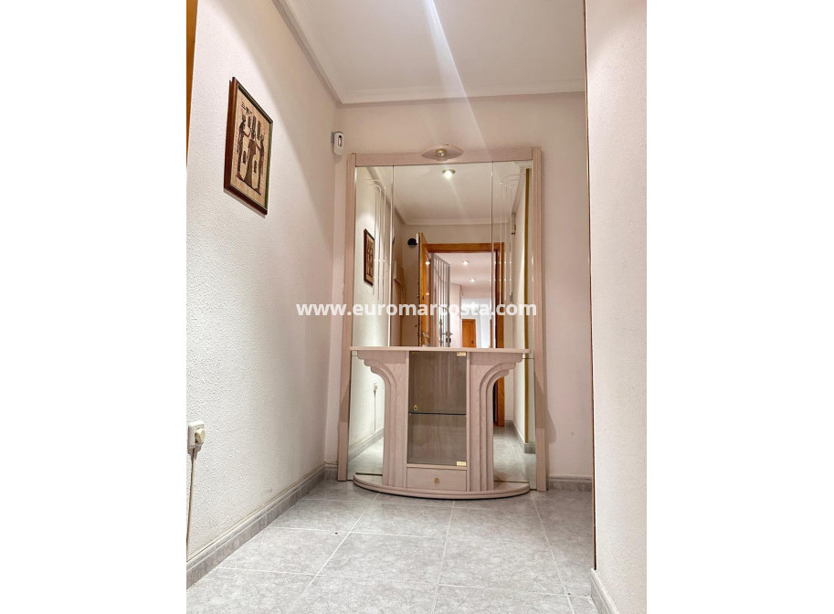 Sale - Apartment / flat - Torrevieja - TORREVIEJA
