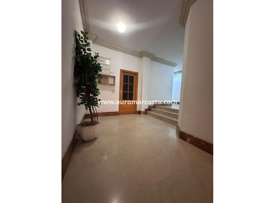 Sale - Apartment / flat - Torrevieja - TORREVIEJA