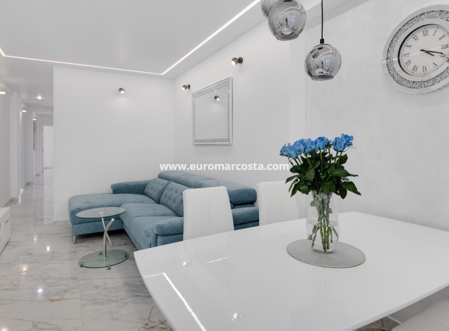 Sale - Apartment / flat - Torrevieja - TORREVIEJA