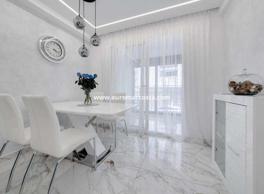 Sale - Apartment / flat - Torrevieja - TORREVIEJA
