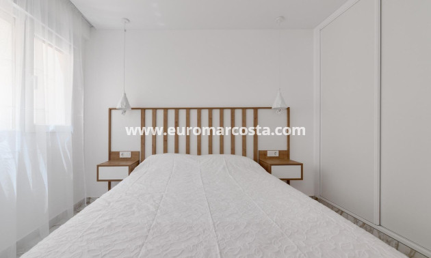 Sale - Apartment / flat - Torrevieja - TORREVIEJA