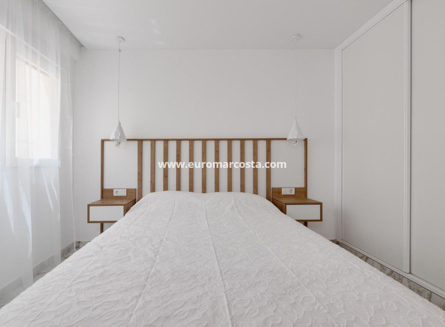 Sale - Apartment / flat - Torrevieja - TORREVIEJA