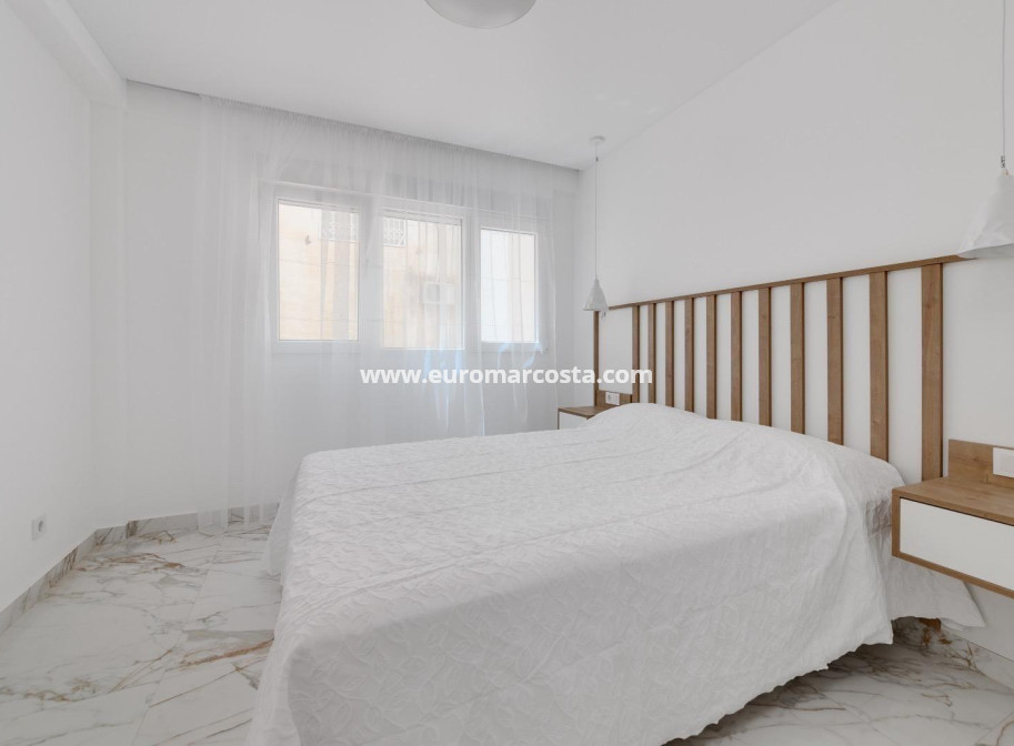 Sale - Apartment / flat - Torrevieja - TORREVIEJA