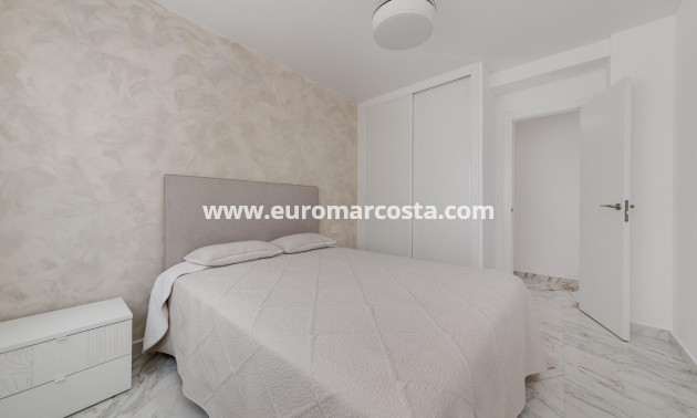 Sale - Apartment / flat - Torrevieja - TORREVIEJA