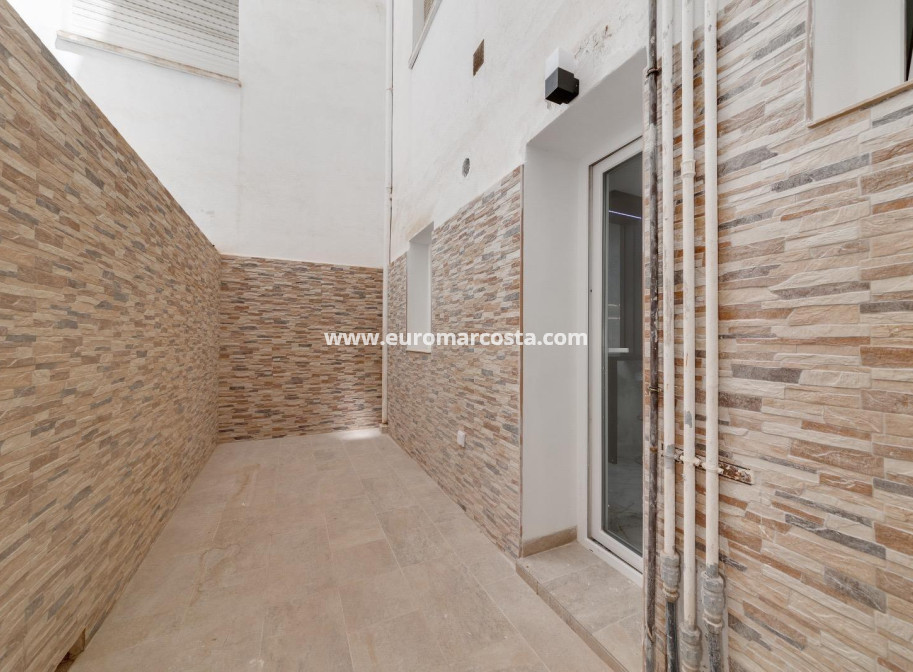 Sale - Apartment / flat - Torrevieja - TORREVIEJA