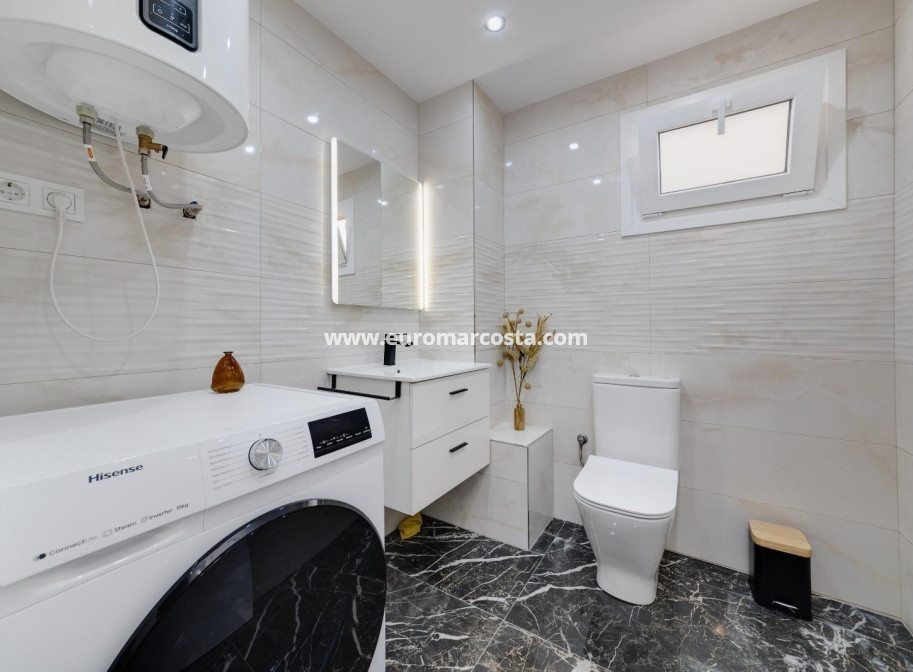Sale - Apartment / flat - Torrevieja - TORREVIEJA