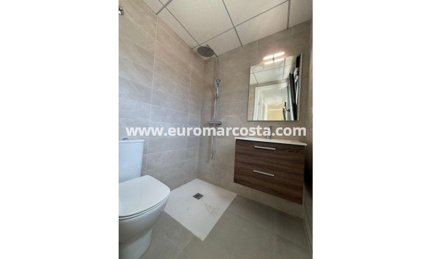 Objekte zum Wiederverkauf - Semi - Orihuela Costa - Lomas de Cabo Roig-Los Dolses