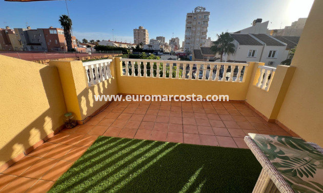 Sale - Villa - Torrevieja - Calas blanca