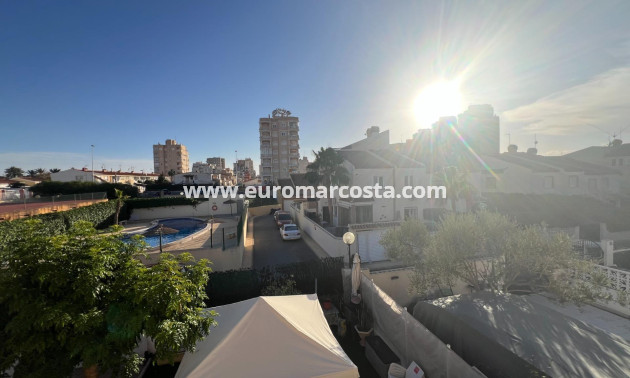 Sale - Villa - Torrevieja - Calas blanca