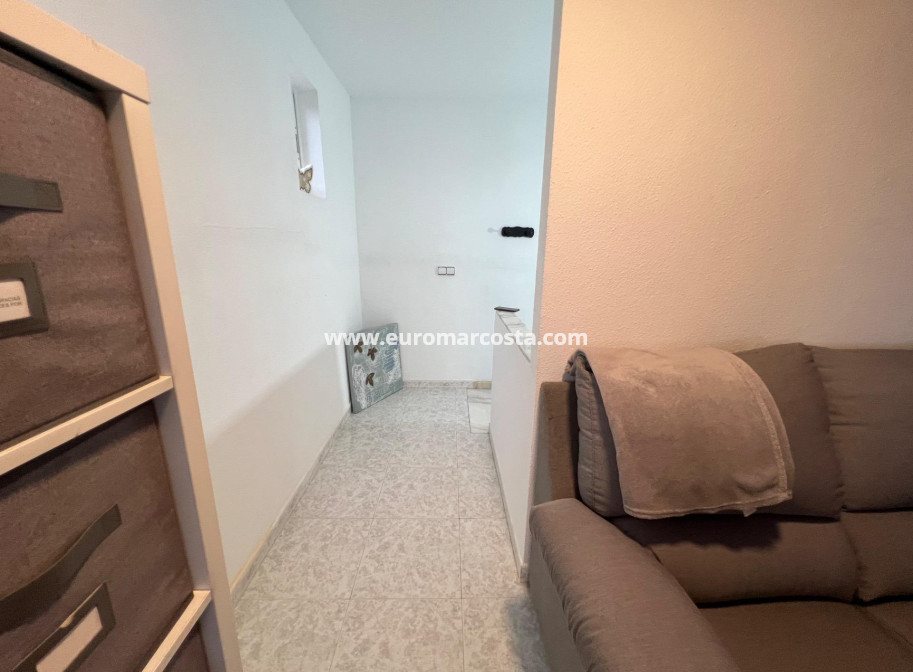 Sale - Villa - Torrevieja - Calas blanca