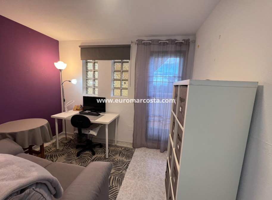Sale - Villa - Torrevieja - Calas blanca