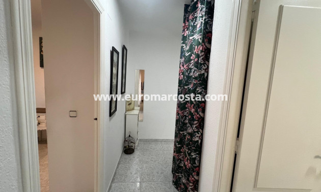 Sale - Villa - Torrevieja - Calas blanca