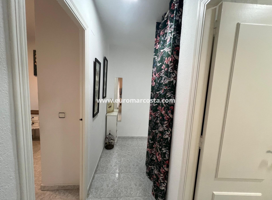 Sale - Villa - Torrevieja - Calas blanca