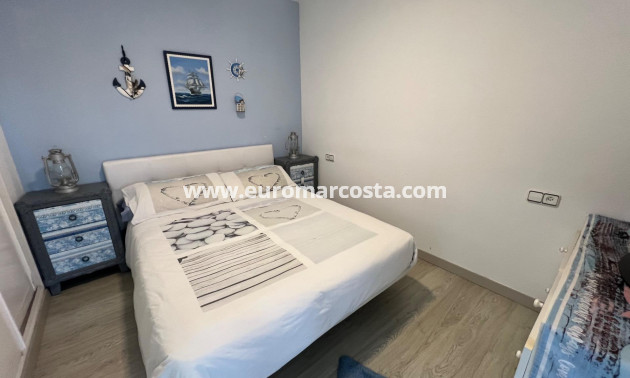 Sale - Villa - Torrevieja - Calas blanca