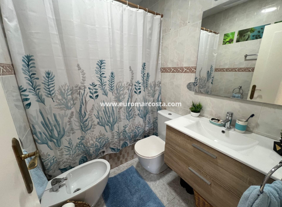 Sale - Villa - Torrevieja - Calas blanca