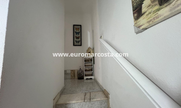 Sale - Villa - Torrevieja - Calas blanca