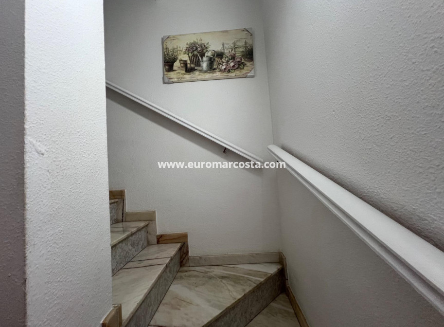 Sale - Villa - Torrevieja - Calas blanca