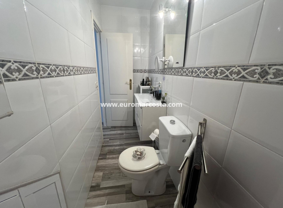 Sale - Villa - Torrevieja - Calas blanca