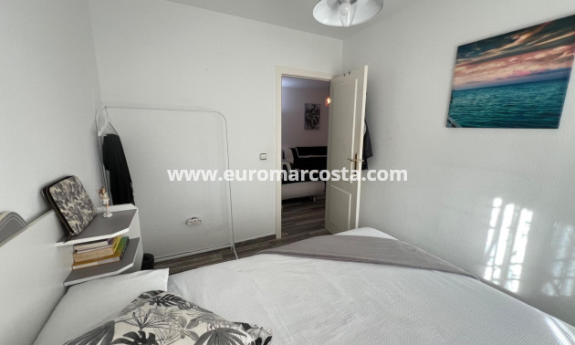 Sale - Villa - Torrevieja - Calas blanca