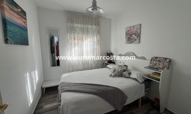 Sale - Villa - Torrevieja - Calas blanca