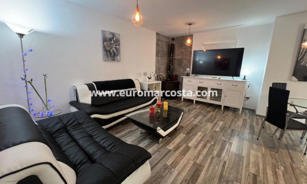 Sale - Villa - Torrevieja - Calas blanca