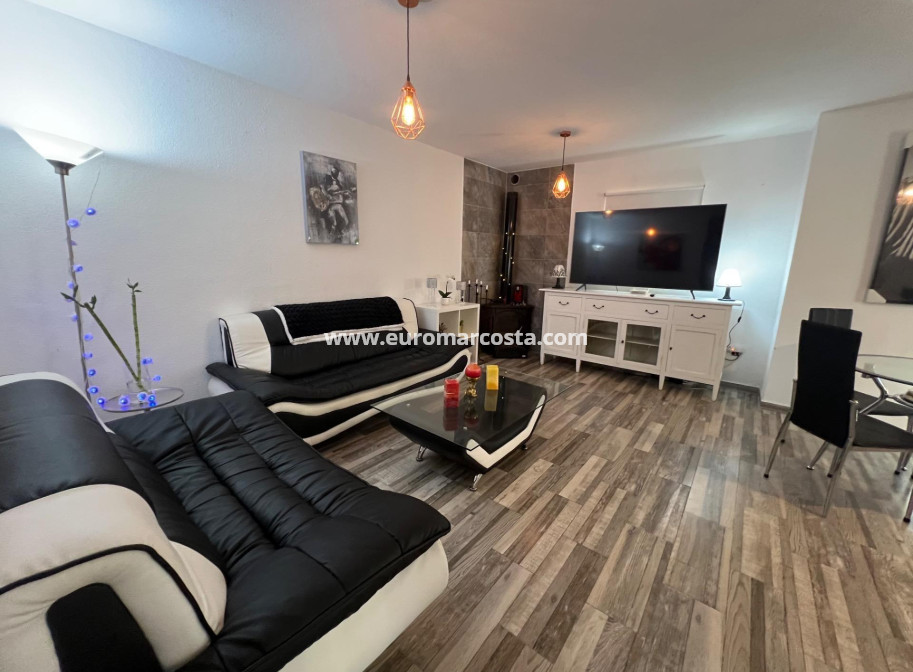 Sale - Villa - Torrevieja - Calas blanca