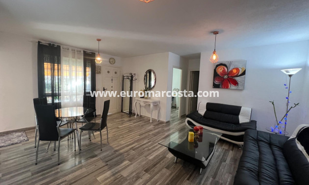 Sale - Villa - Torrevieja - Calas blanca