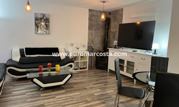 Sale - Villa - Torrevieja - Calas blanca