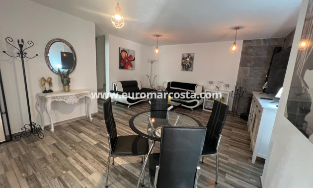 Sale - Villa - Torrevieja - Calas blanca