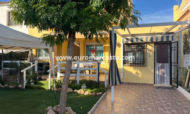 Sale - Villa - Torrevieja - Calas blanca